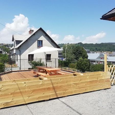 Gite De Granit Noir Besse-et-Saint-Anastaise Exterior photo